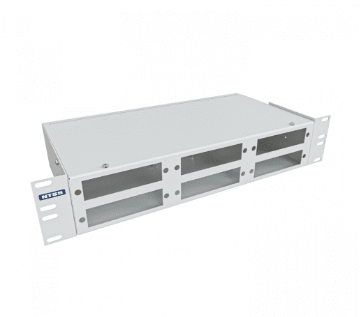 Кросс NTSS оптический 19'' укомплектованный 2U, 48 портов SC/UPC, 9/125 мкм (планки, сплайс-кассета 2шт, пигтейлы, КДЗС, адаптеры) серый RAL 7035